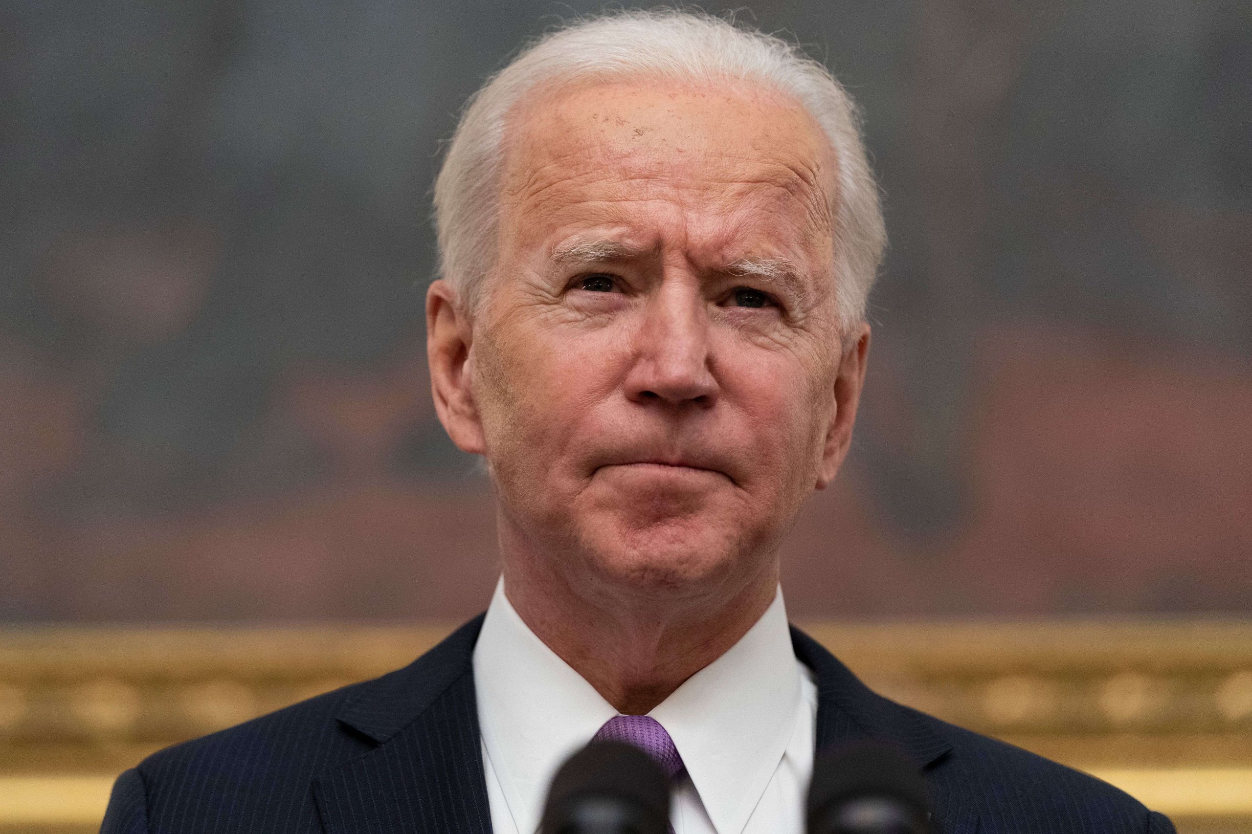 Biden extends student loan payment pause to June 30 as courts tie up forgiveness plan