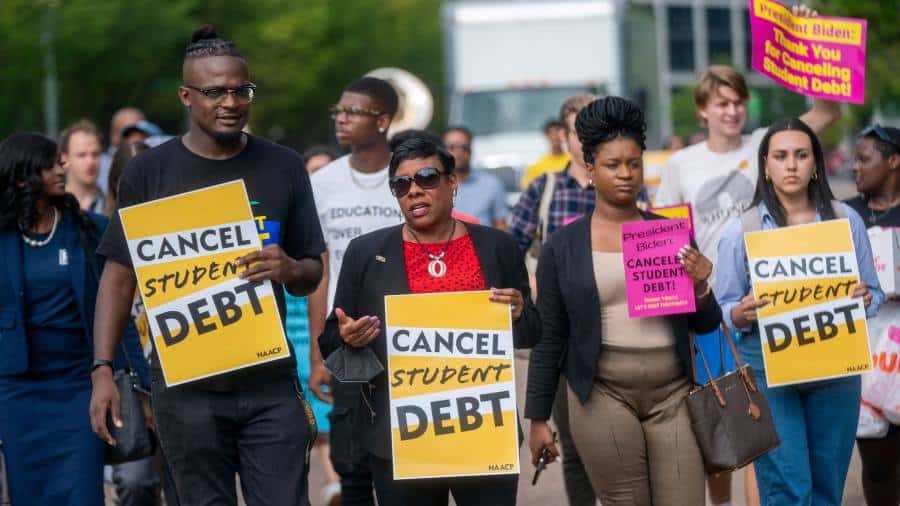 Federal judge strikes down Biden student debt relief program