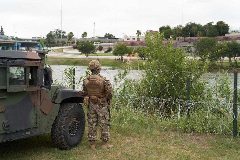 Gov. Greg Abbott taps former Border Patrol agent as first Texas border czar